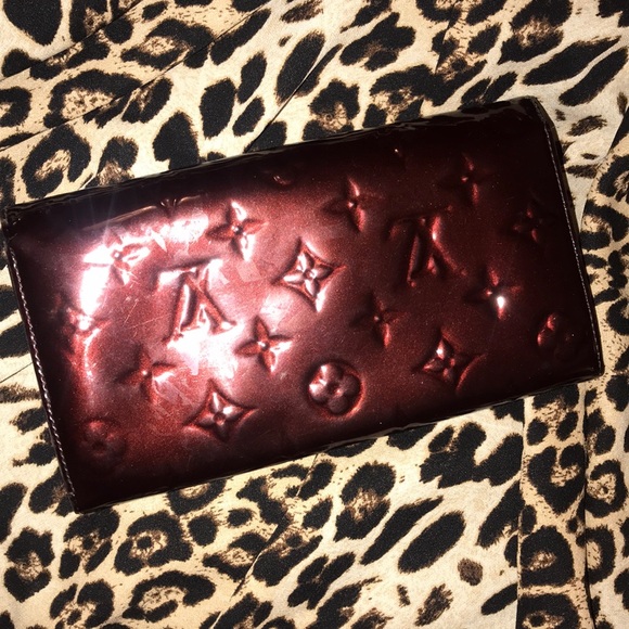 CERTIFIED AUTHLV Amarante Mono.Vernis Sarah Wallet - Picture 3 of 8